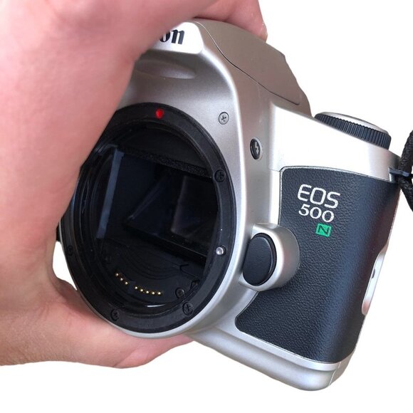 CANON EOS 500N SLR Film Camera With Canon 28-80mm Lens - Picture 16 of 16